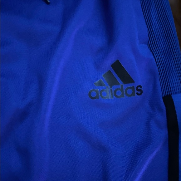 Adidas - Picture 2 of 10